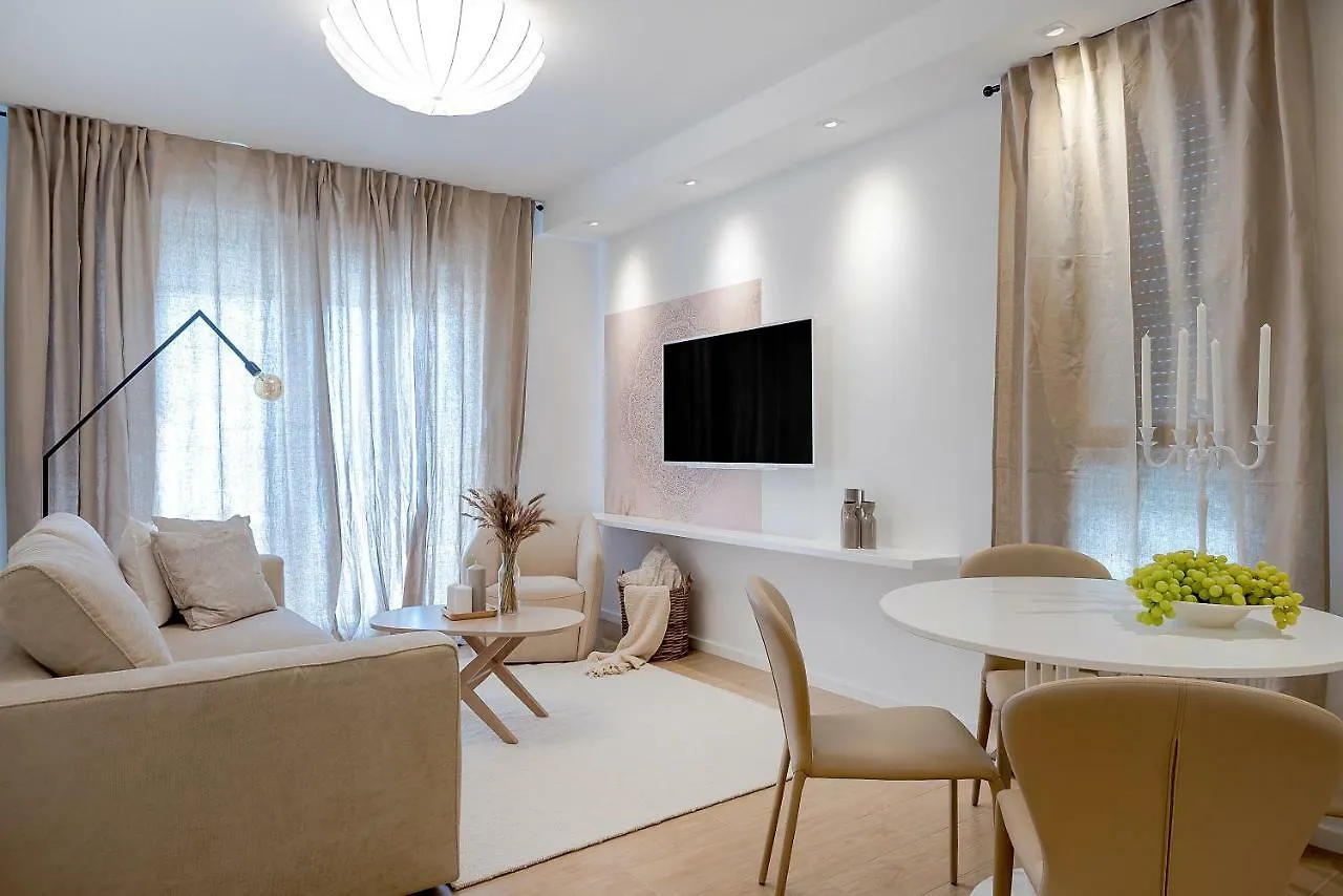 Appartamento The Pleasurist- With Private Heated Pool And Terrace Spalato
